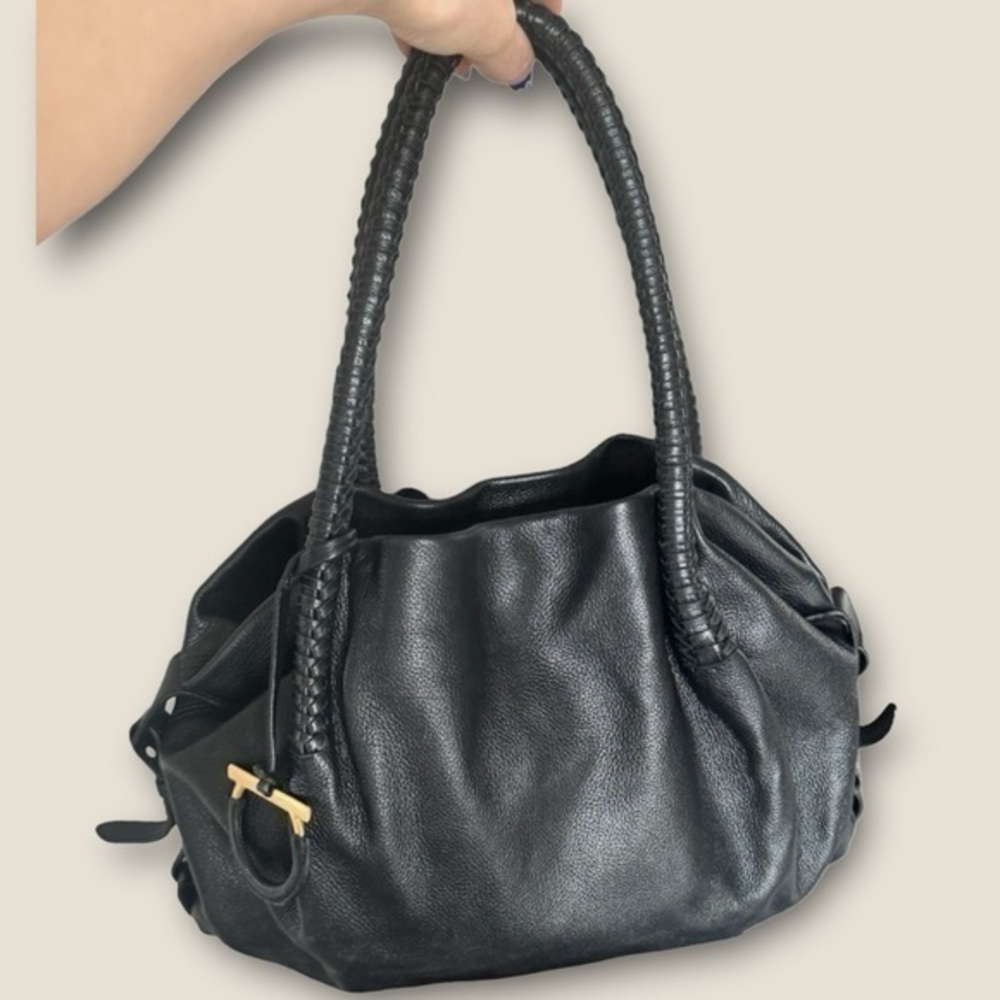 Ferragamo leather shoulder bag